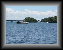 IMG_0950 * 3648 x 2736 * (4.11MB)