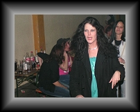 106_Party * 640 x 480 * (45KB)