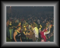 107_Party * 640 x 480 * (46KB)