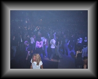 49_Party * 640 x 480 * (40KB)